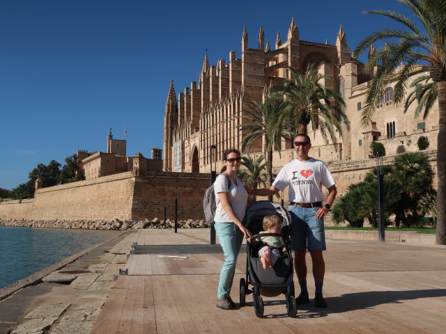 Sabine, Nils und ich bei der Catedral de Mallorca in Palma (12. Nov.)