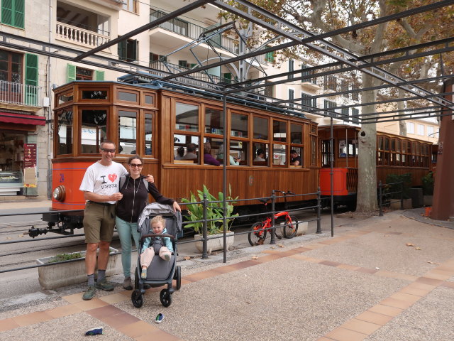 Ich, Sabine und Nils in der Estaci&oacute; d'Port de S&oacute;ller (14. Nov.)