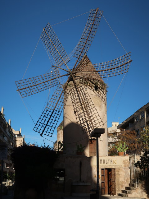 Molins Fariners del Carrer Ind&uacute;stria in Palma (15. Nov.)