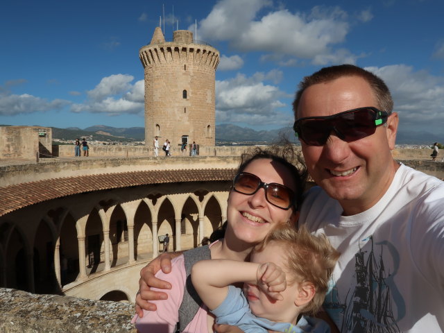Sabine, Nils und ich im Castell de Bellver in Palma (15. Nov.)