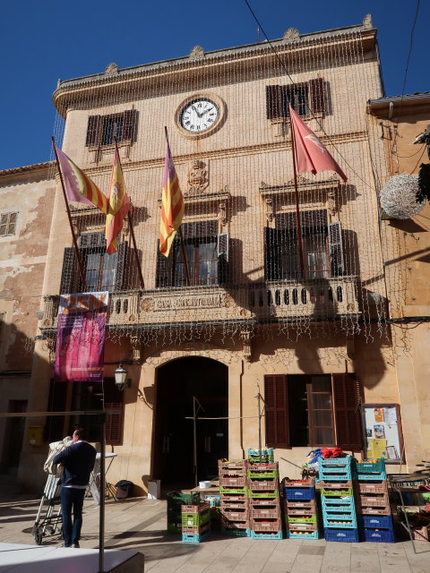 Casa Consistorial in Santany&iacute; (19. Nov.)
