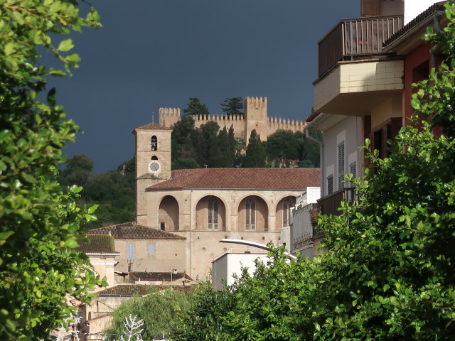 Esgl&eacute;sia de la Transfiguraci&oacute;n del Se&ntilde;or in Art&agrave; (21. Nov.)