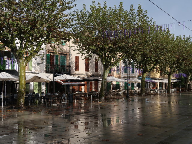 Pla&ccedil;a del Conqueridor in Art&agrave; (21. Nov.)