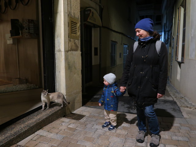 Nils und Sabine in der Carrer de Tavernes in Sineu (21. Nov.)
