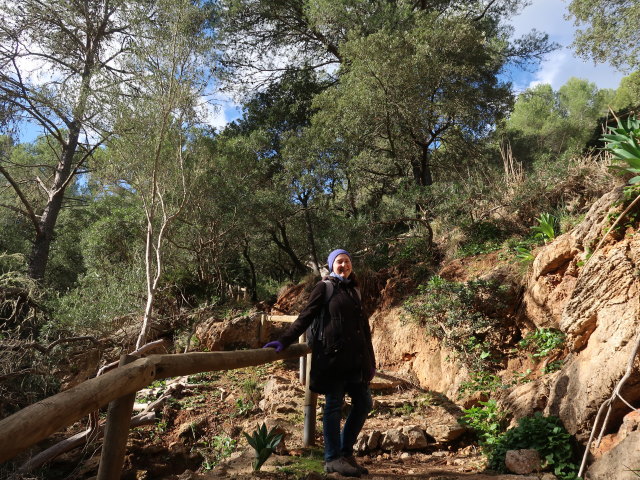Sabine im Reserva Park Puig de Galatz&oacute; (22. Nov.)