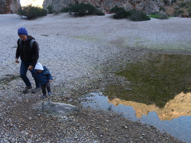 Sabine und Nils im Torrent de Pareis (26. Nov.)