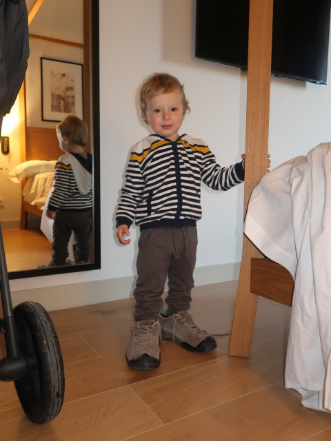 Nils im Mon Boutique Hotel in Pollen&ccedil;a (27. Nov.)