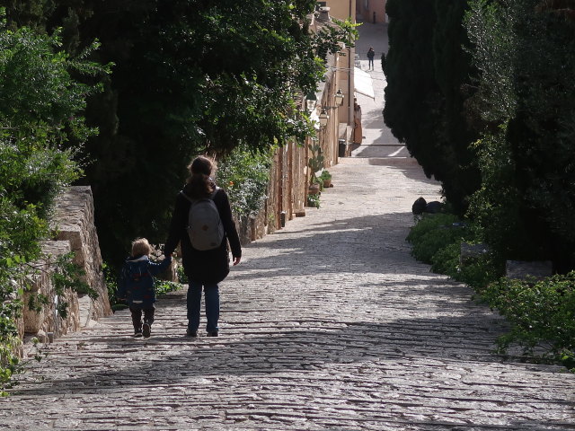 Nils und Sabine am Cami del Calvari in Pollen&ccedil;a (27. Nov.)