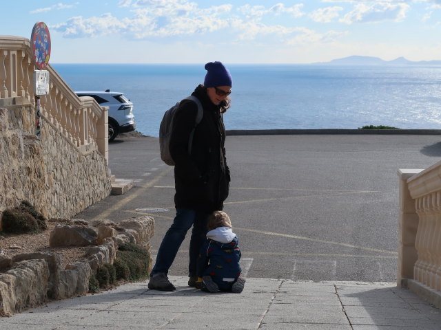 Sabine und Nils beim Far de Formentor, 167 m (28. Nov.)