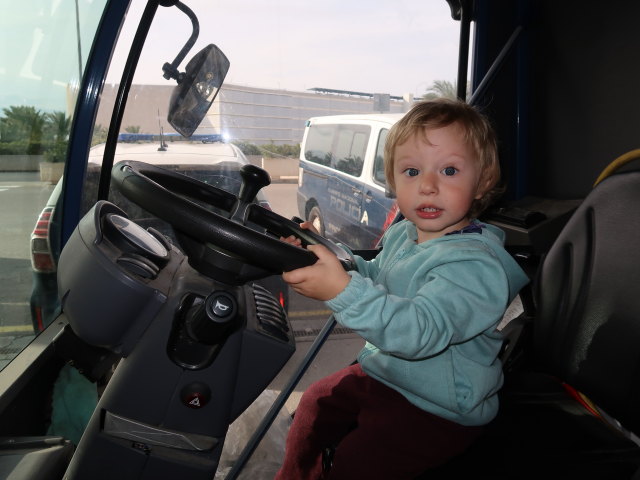 Nils am Aeroport de Palma, 8 m (30. Nov.)