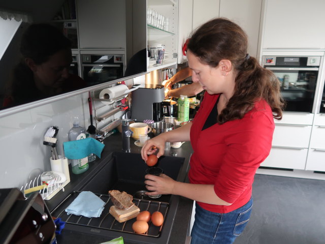 Sabine im Haus meiner Eltern (24. Dez.)