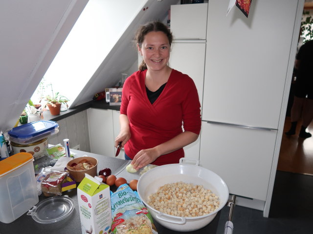 Sabine im Haus meiner Eltern (24. Dez.)