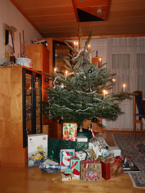 im Haus meiner Eltern (24. Dez.)