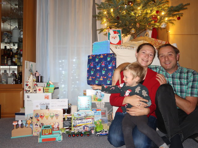 Nils, Sabine und ich in unserer Wohnung (26. Dez.)