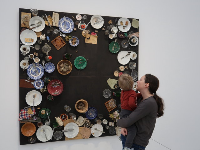 Nils und Sabine in der Ausstellung 'Nie endg&uuml;ltig! Das Museum im Wandel'