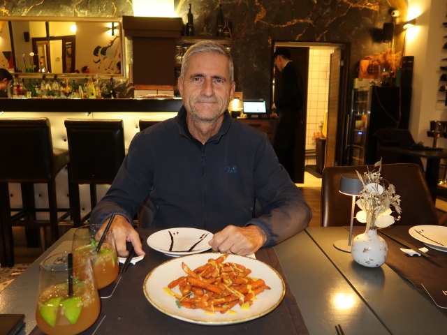 Friedrich im Uma Umai