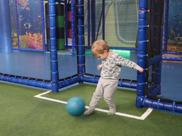 Nils im Sports Court