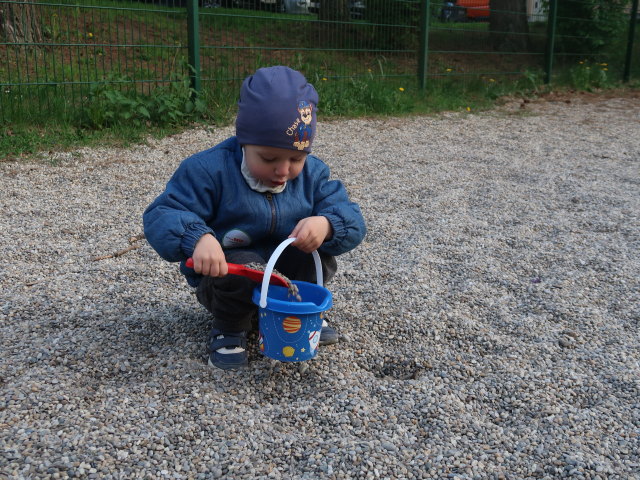 Nils am Spielplatz in Pressbaum