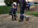Nils und Sabine am Spielplatz in Pressbaum