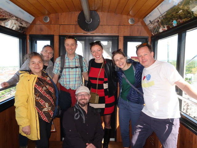 Silvana, Udo, ich, Markus, Julia, Klara und Peter im Riesenrad