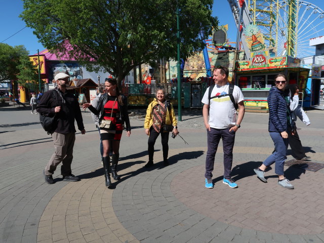 Markus, Julia, Silvana, Peter und Klara im Prater