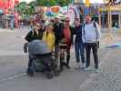 Sabine, Silvana, Markus, Julia, Klara und Peter im Prater