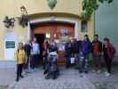 Silvana, Klara, Peter, Julia, Sabine, Nils, ?, Markus, ?, ? und ? beim Buschenschank Lentner