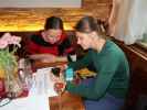 Julia und Klara im Buschenschank Lentner
