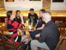 Julia, Michaela, ?, Udo und Markus im Buschenschank Lentner