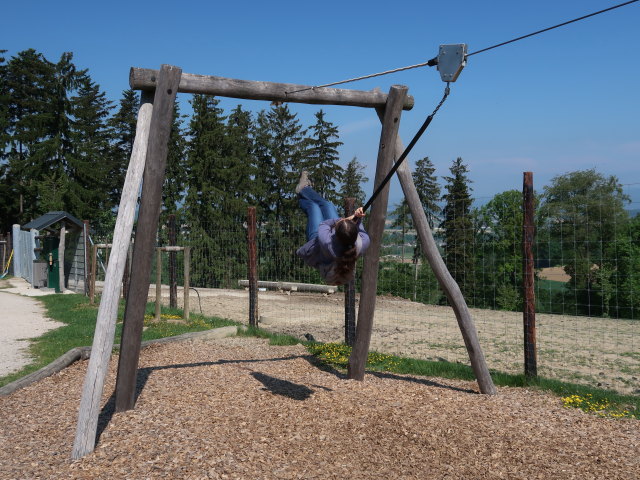 Sabine im Wildpark Hochrie&szlig; (9. Mai)