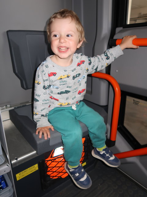 Nils in der Freiwilligen Feuerwehr Purgstall (9. Mai)