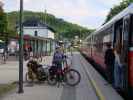 Nils und Sabine im Bahnhof Scheibbs, 331 m (9. Mai)