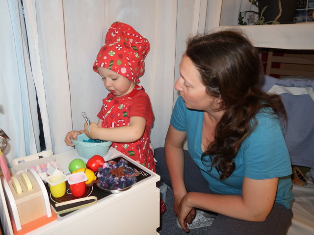 Nils und Sabine in unserer Wohnung