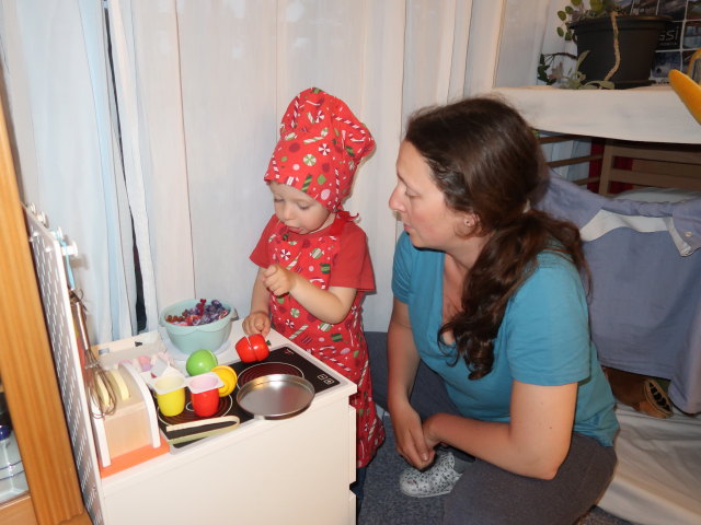 Nils und Sabine in unserer Wohnung