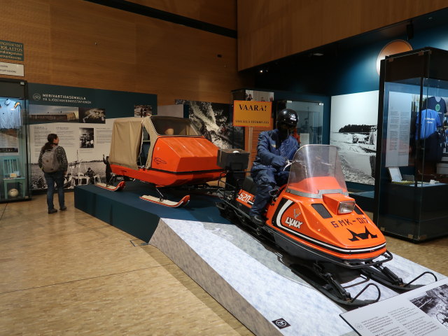 Sabine im Suomen Merimuseo in Kotka (22. Mai)
