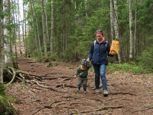 Nils und Sabine am Ketunlenkki im Repoveden Kansallispuisto (24. Mai)