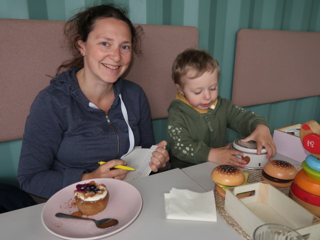 Sabine und Nils im Konttiravintola Morton in Joensuu (25. Mai)
