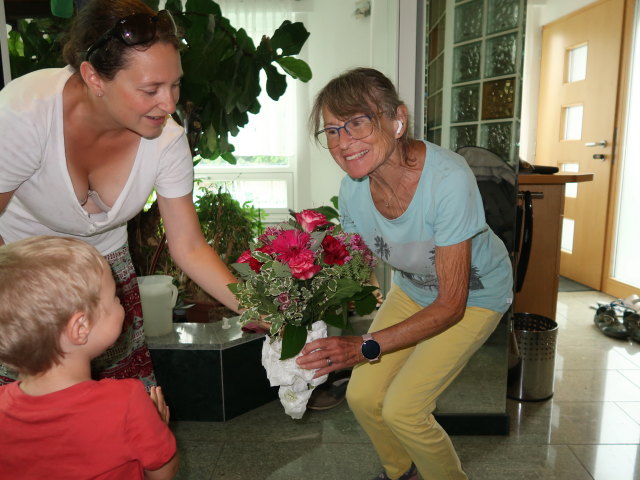 Nils, Sabine und Mama im Haus meiner Eltern