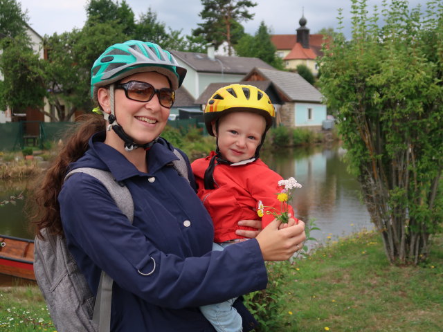Sabine und Nils beim Braunaubach in Niederschrems (18. Juli)