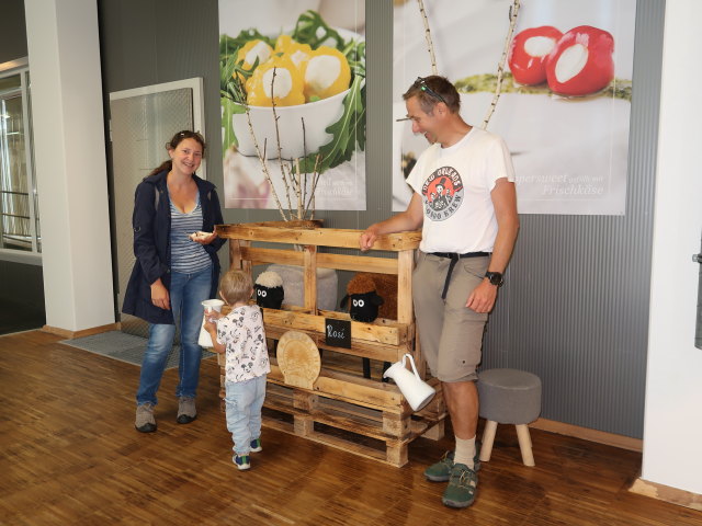 Sabine, Nils und ich in der K&auml;semacherwelt in Heidenreichstein (18. Juli)