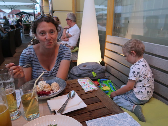 Sabine und Nils im Stadtwirtshaus Hopferl in Gm&uuml;nd (18. Juli)