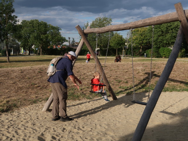 Markus und Nils am Spielplatz Josef-Gr&ouml;ssing-Park