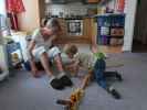 Mama und Nils in unserer Wohnung